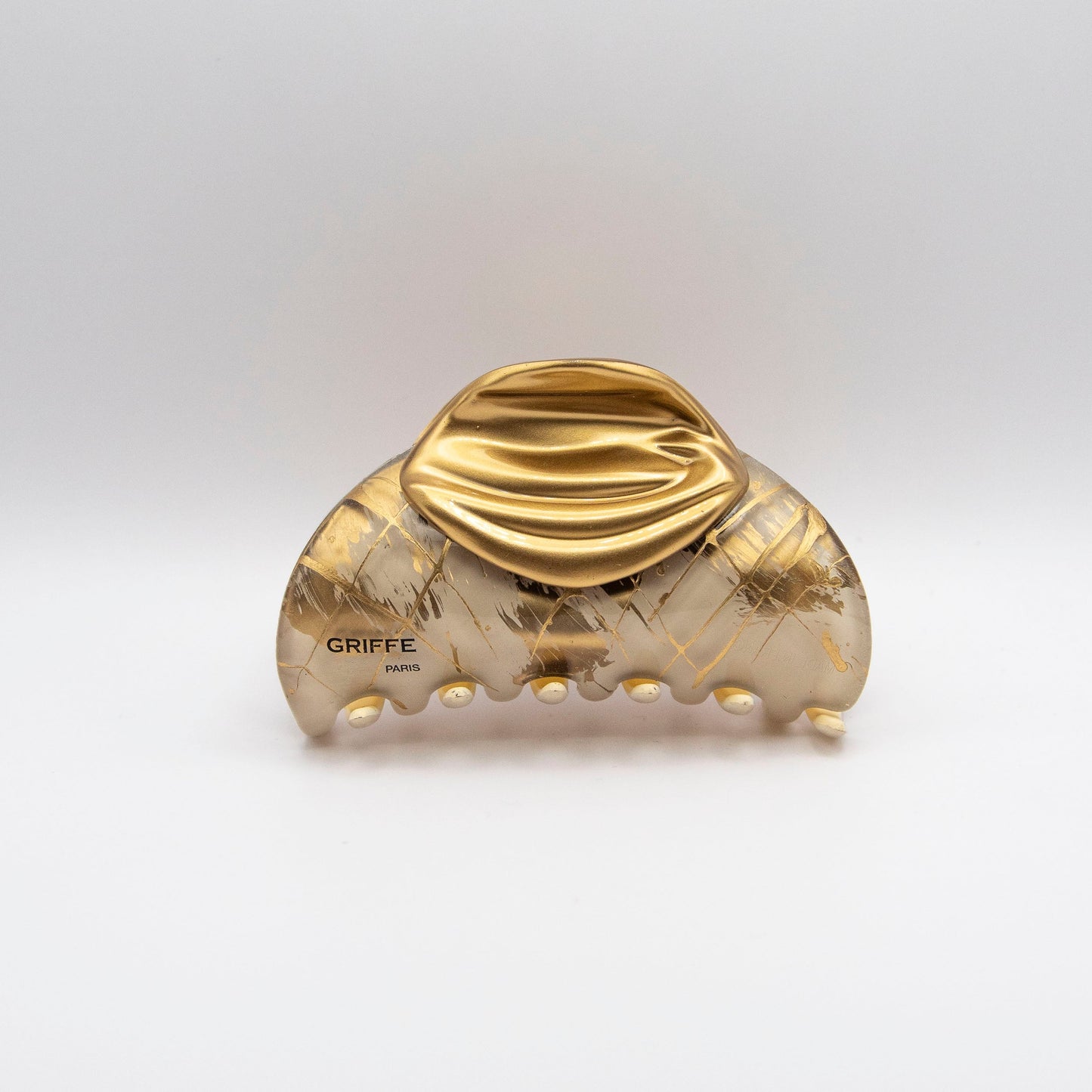 Tara Oreilles Drapees Or Intemporel